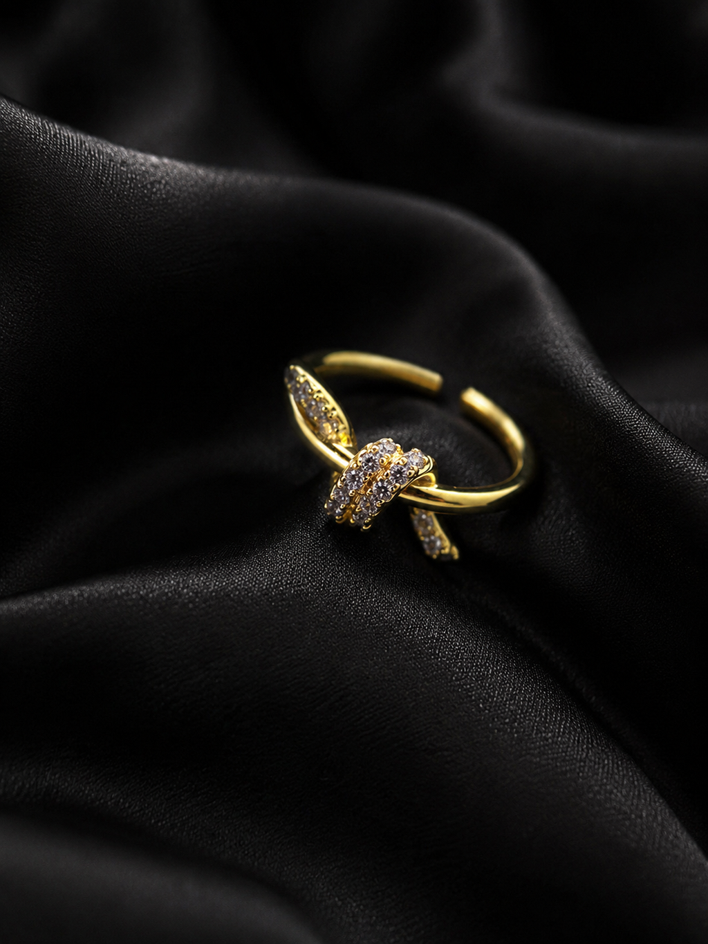 Twisted luxe open ring