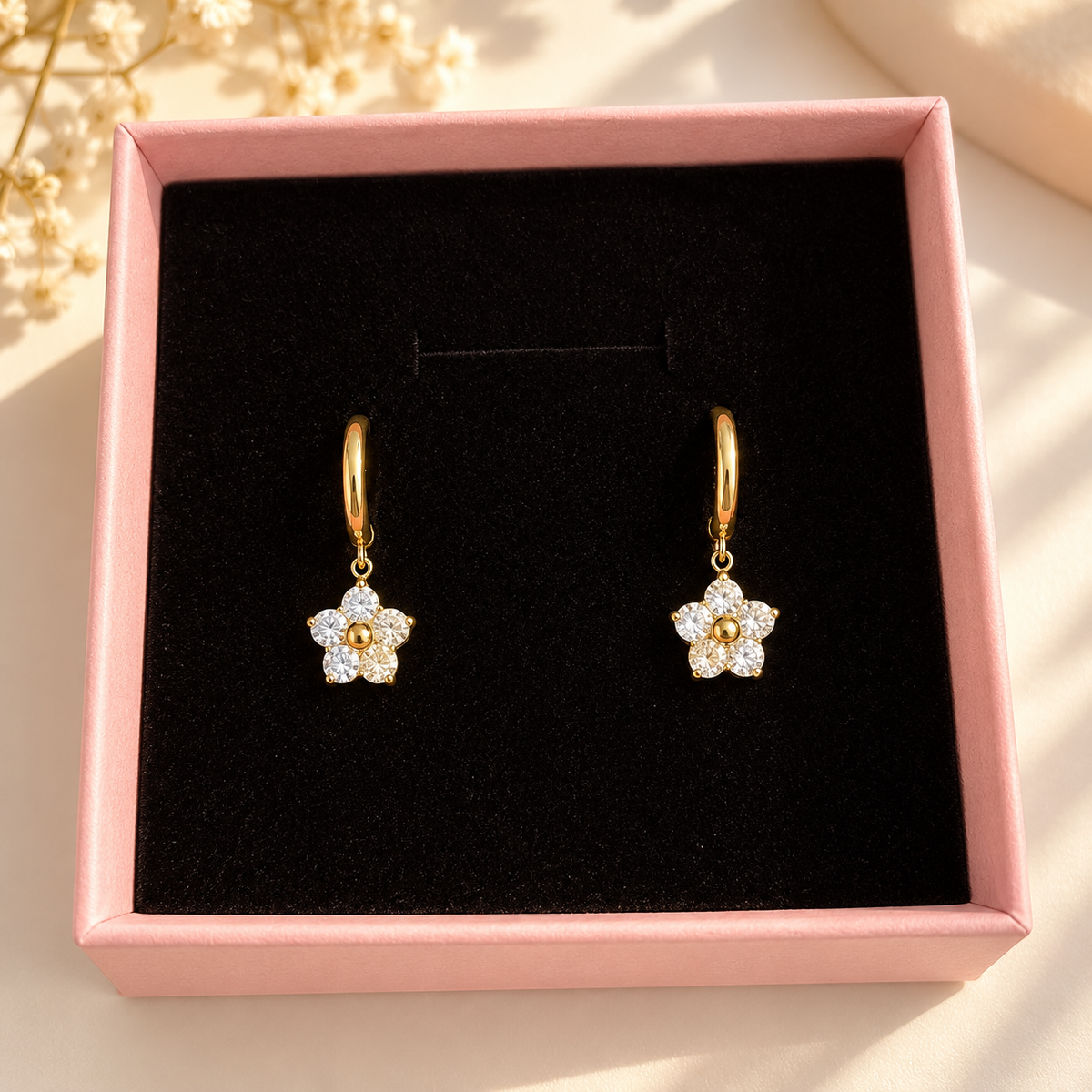 Flower charm earring
